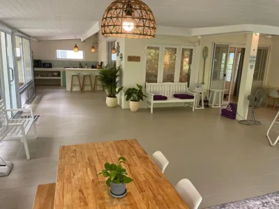 Zen Beach Oasis - Balinese Beachfront House with Stunning Sea View – Fotos 9